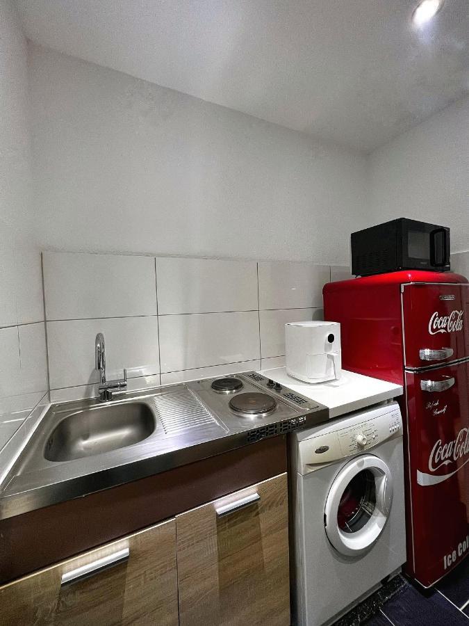 Erdgeschoss Wohnung Wiesbaden Stadtmitte 2 Zimmer Kueche Bad Luaran gambar